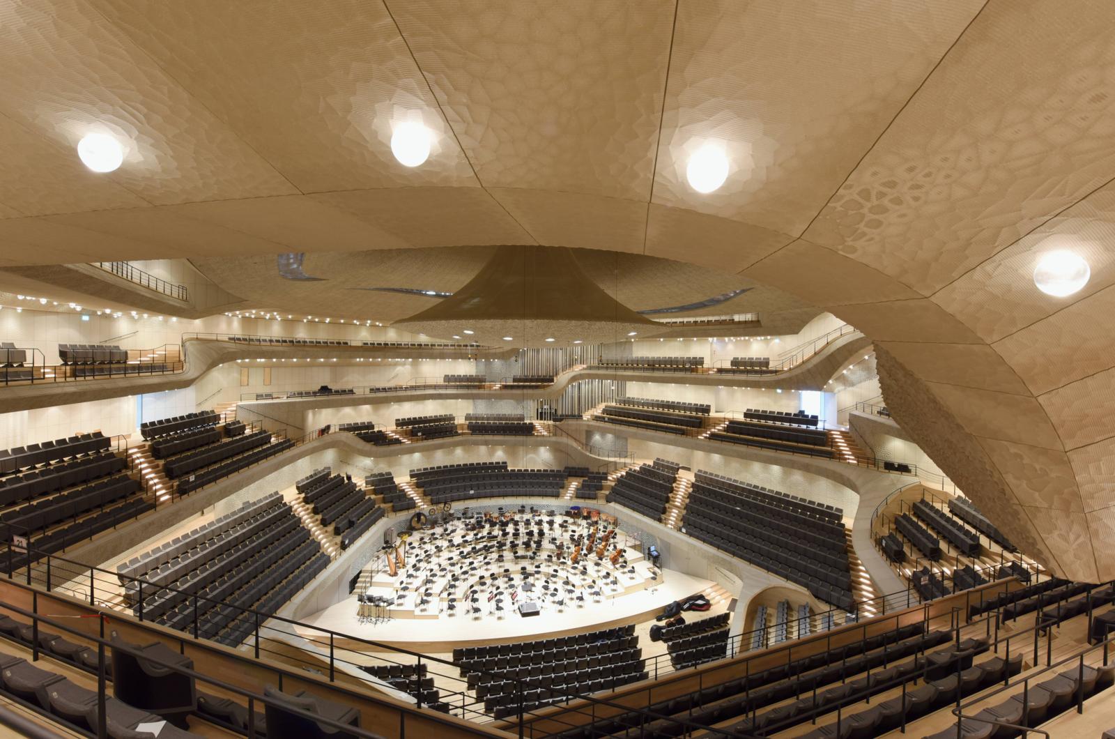 Grosser Saal Elbphilharmonie in Hamburg innen