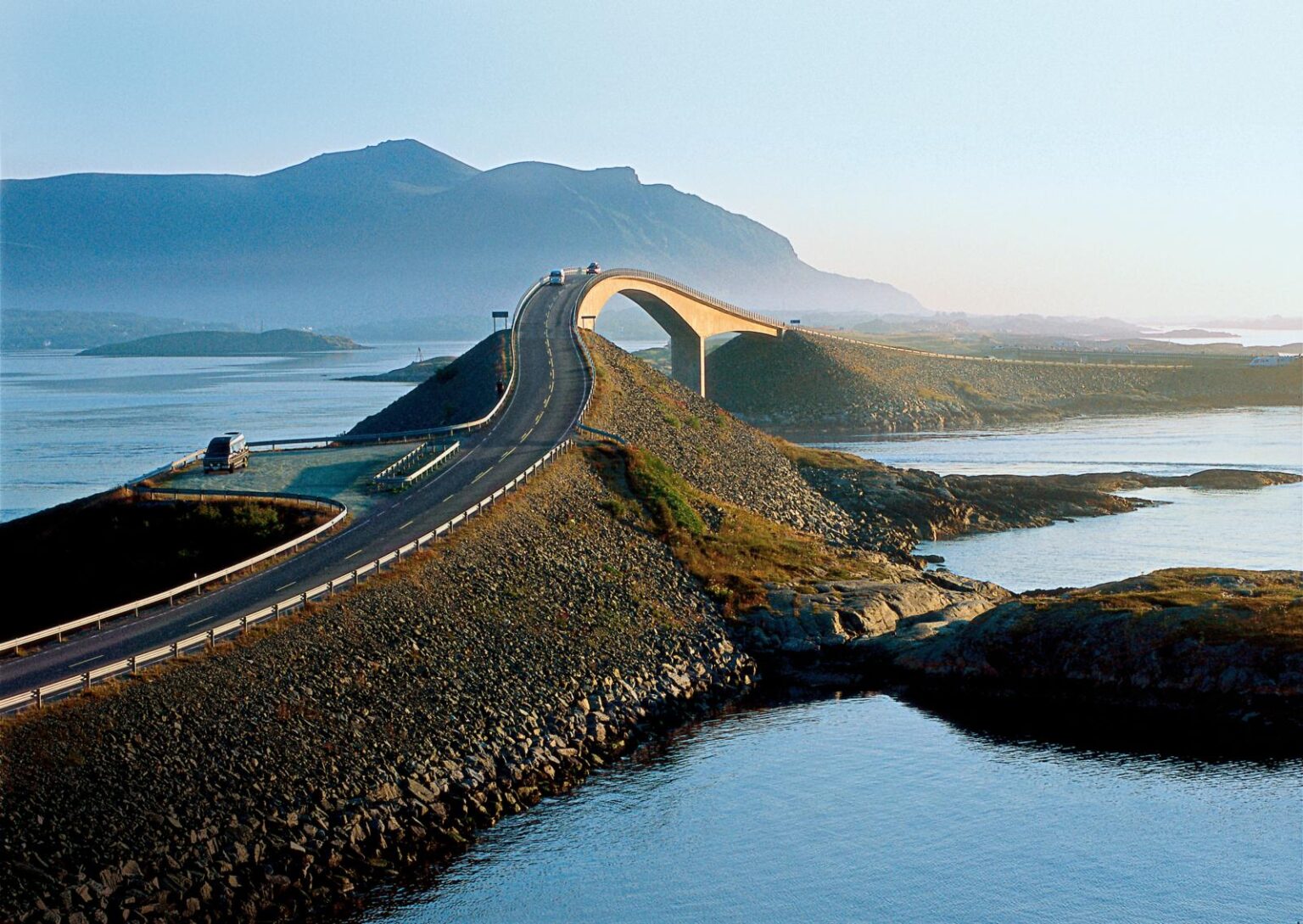 Spektakuläre Ausblicke sind zwischen Ålesund und Kristiansund